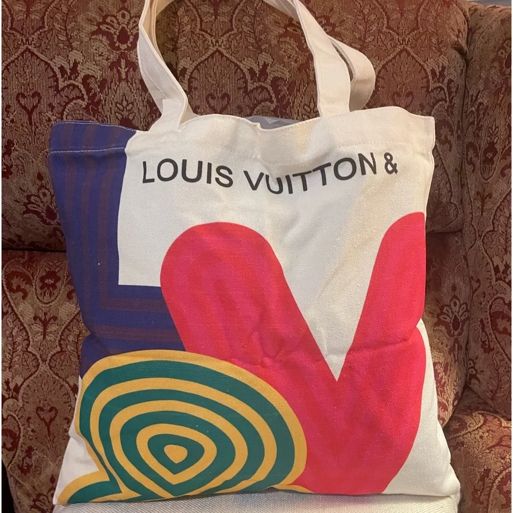 - LV CANVAS TOTE - Picture 2 of 7